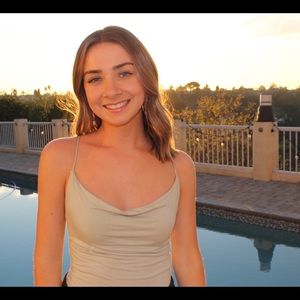 Meet your Posher, Bella